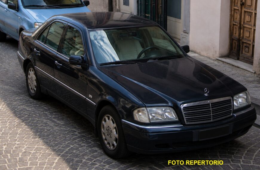 Auto istituzionale danneggiata a Santo Stefano Quisquina, il sindaco presenta denuncia