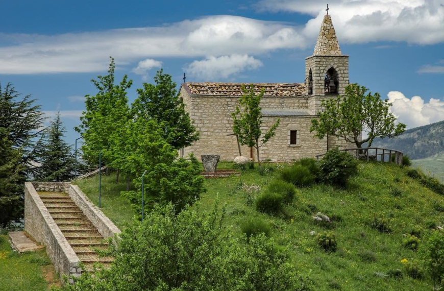 Festa di San Calogero 2026: torna il pellegrinaggio notturno verso la chiesetta del Pizzo