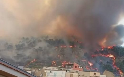 Inferno di fuoco tra Castronovo di Sicilia, Cammarata e Prizzi: evacuazioni, danni e stop all’impianto&hellip;
